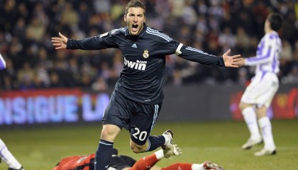 开云真人体育娱乐-勇士连续两场爆发！，勇士两连胜